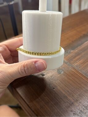 Gold-Tone unisex Curb Chain Bracelet - Classic Everyday Style